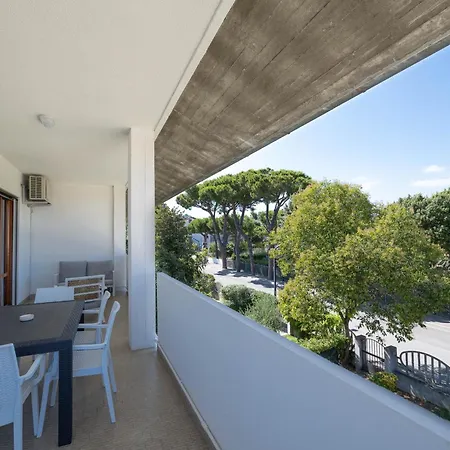 Latomare - Vibra アパート *